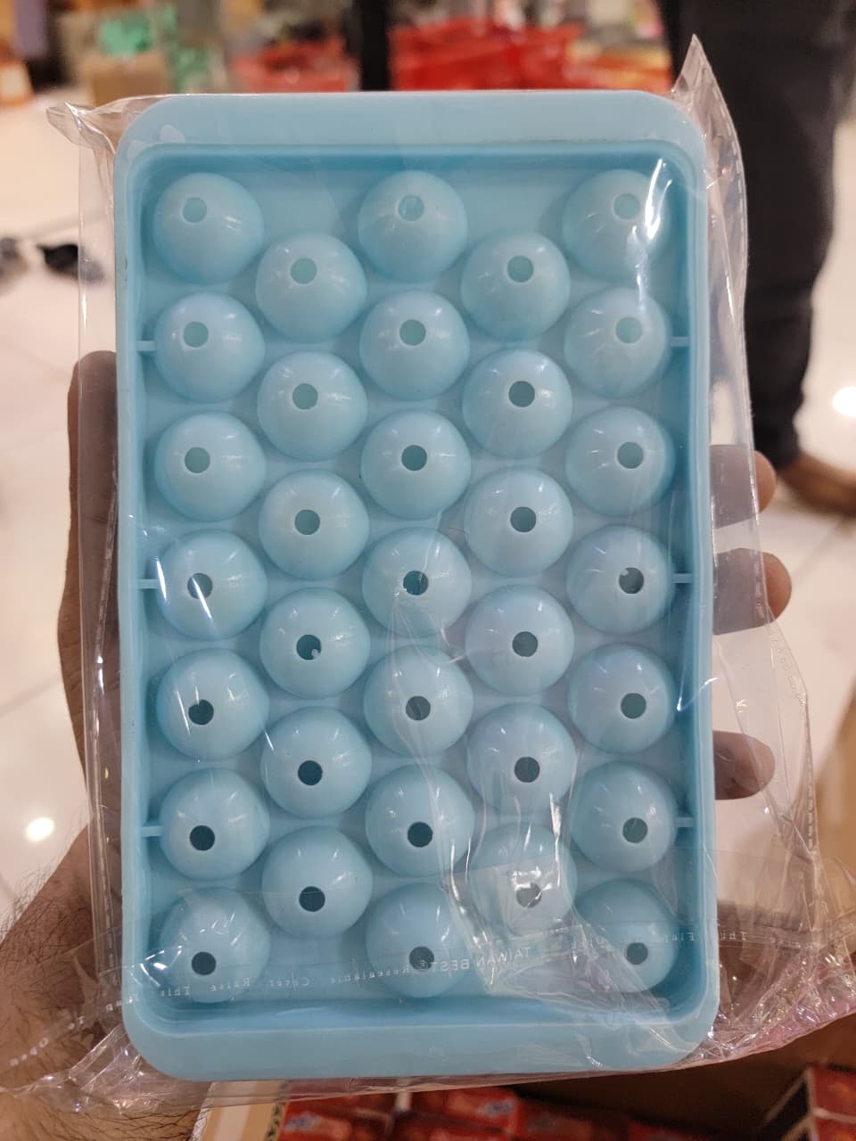 99 Grid Round Ice Ball Maker Tray with Storage Container