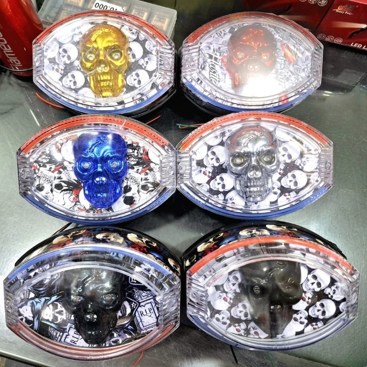 Universal 125cc Motorcycle LED Skull Tail Light – Multi-Color Fancy Rear Back Light for Bikes